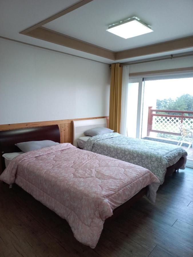 Good Day Pension Seogwipo-stad Buitenkant foto