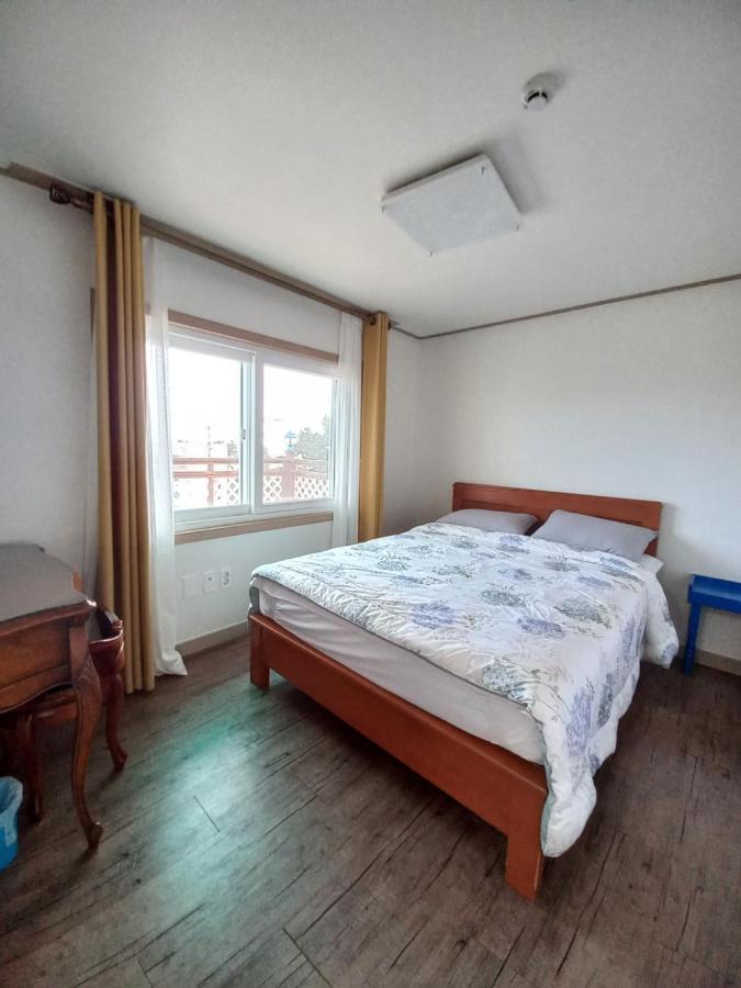Good Day Pension Seogwipo-stad Buitenkant foto