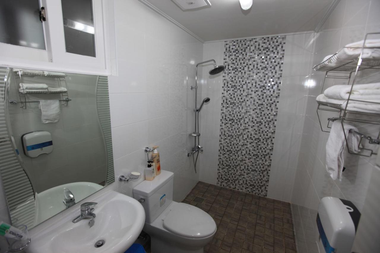 Good Day Pension Seogwipo-stad Buitenkant foto