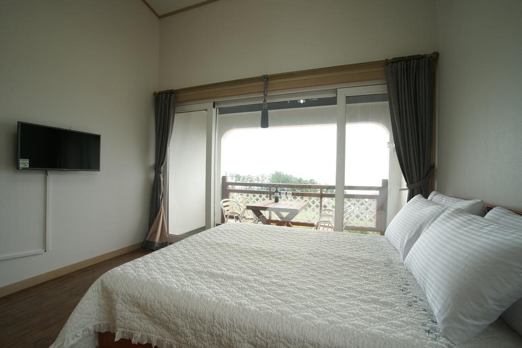 Good Day Pension Seogwipo-stad Kamer foto